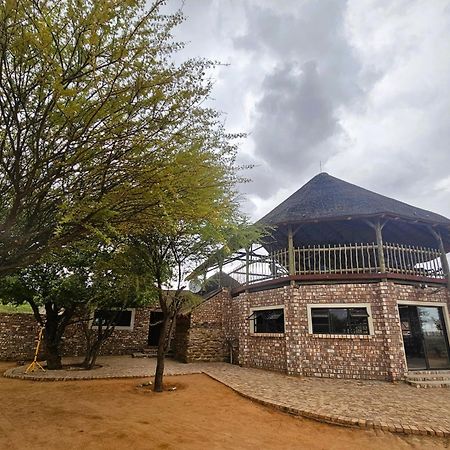Kaoko Bush Lodge Kamanjab Exterior foto
